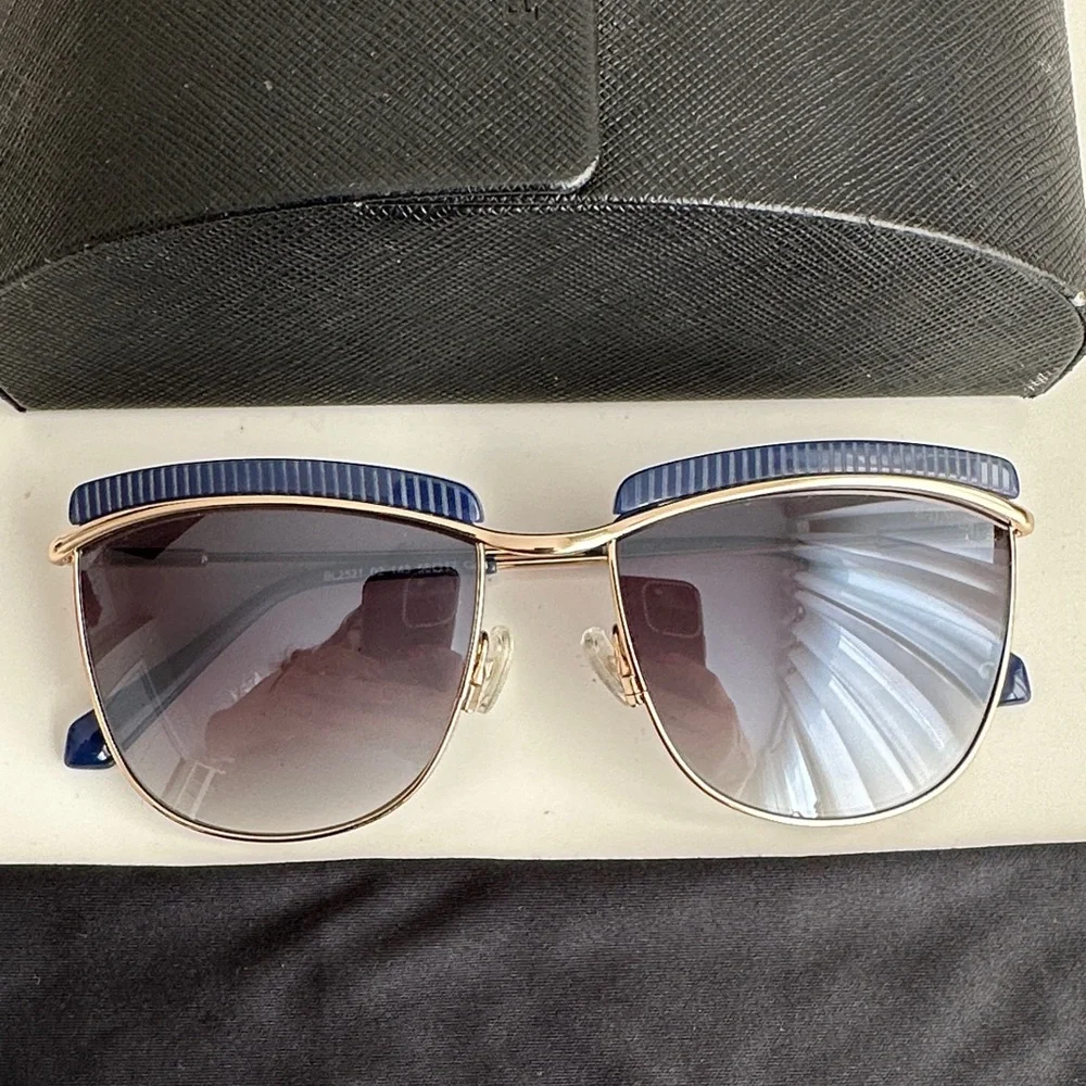 AUTHENTIC Balmain Navy and Silver Women's Sunglasses - Picture 2 of 3